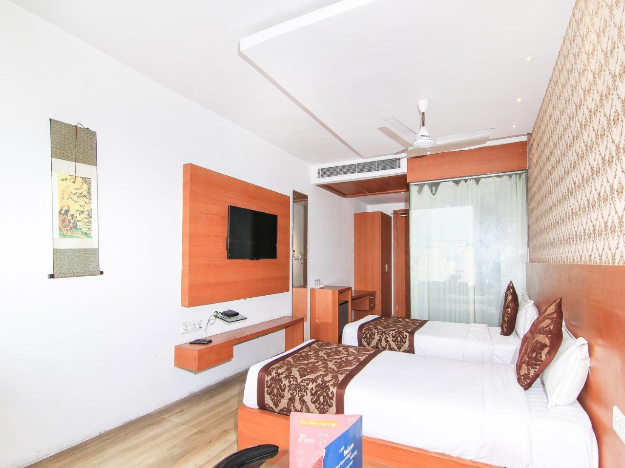 Hotel Oyo 3683 De Global Park Hasanganj Exterior foto